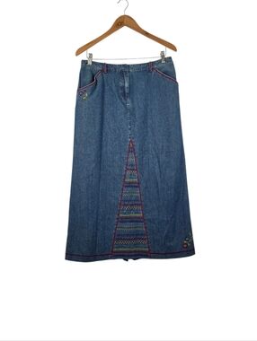 J.Jill Women's Size 10 Denim Jean Skirt Back Slit Embroidered Floral Pattern